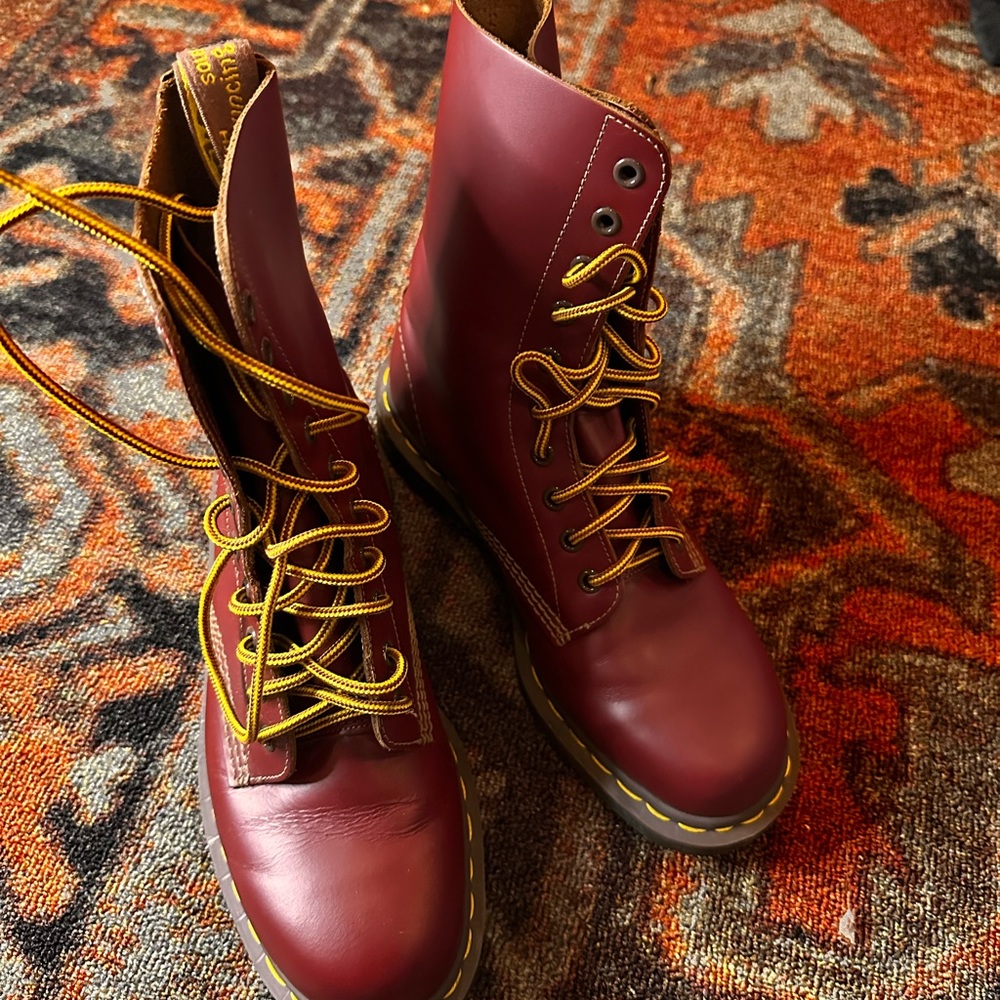 Deep red original 1460 vintage dr marten boots